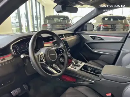 Photo 14 Jaguar F-Pace  P400e Plug-in-Hybrid R-Dynamic SE BVA8 AWD