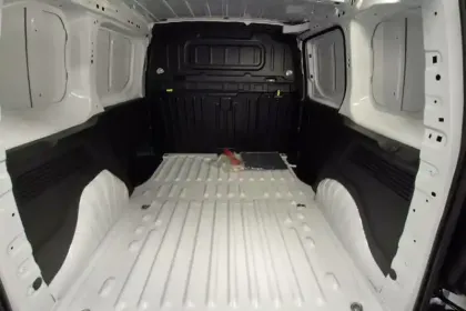 Photo 53 Peugeot Partner Gén. III Ph2 Base 4