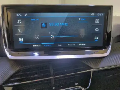 Photo 13 Peugeot 208  PureTech 100 S&S BVM6