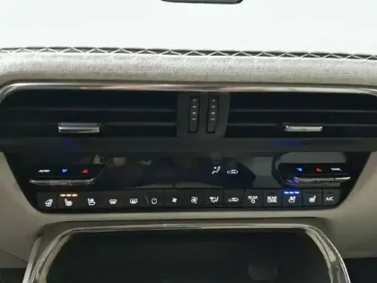 Photo 36 Mazda Cx-80  2.5L e-SKYACTIV PHEV 327 ch 4x4 BVA8