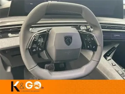 Photo 11 Peugeot 3008 HYBRID 136 E-DCS6