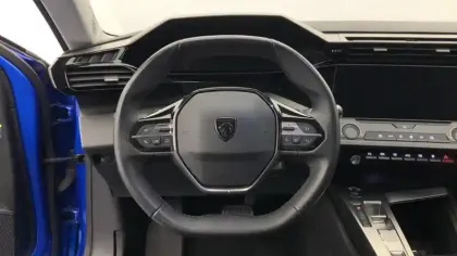 Photo 11 Peugeot 308  PHEV 180 e-EAT8 Active Pack