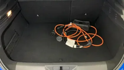 Photo 7 Peugeot 308  PHEV 180 e-EAT8 Active Pack