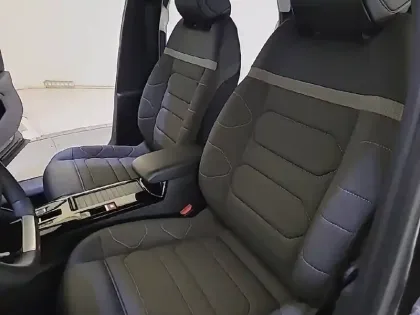 Photo 10 Citroën C4  BlueHDi 130 S&S EAT8