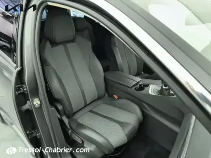 Photo 8 Peugeot 5008  PureTech 130ch S&S BVM6 Allure Pack