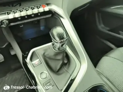 Photo 23 Peugeot 5008  PureTech 130ch S&S BVM6 Allure Pack