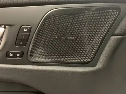 Photo 66 Volvo Xc60  T8 Recharge AWD 303 ch + 87 ch Geartronic 8