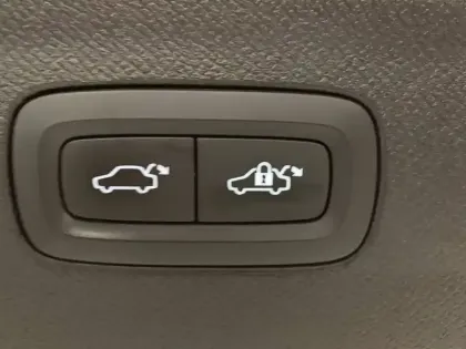 Photo 15 Volvo Xc90  Recharge T8 AWD 303+87 ch Geartronic 8 7pl