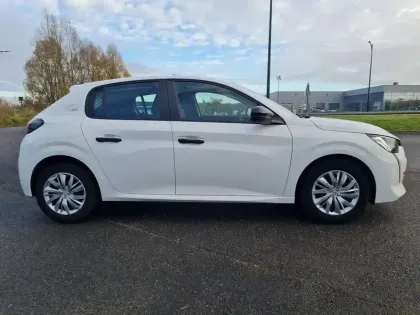 Photo 24 Peugeot 208  PureTech 75 S&S BVM5