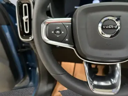 Photo 11 Volvo C40  Recharge 238 ch 1EDT