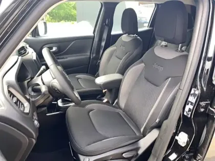 Photo 56 Jeep Renegade  1.3 Turbo T4 190 ch PHEV BVA6 4xe eAWD