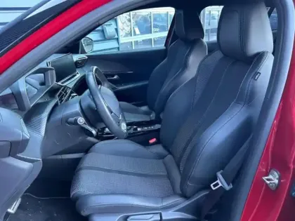 Photo 7 Peugeot 2008  e- 136ch GT Line