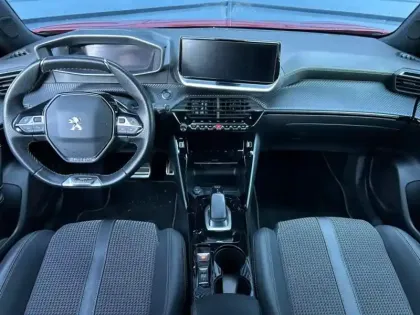 Photo 12 Peugeot 2008  e- 136ch GT Line