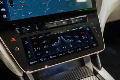 Photo 68 Maserati Granturismo  V6 550