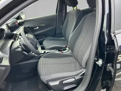 Photo 30 Peugeot 208  Hybrid 100 e-DCS6
