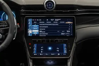 Photo 21 Maserati Grecale  410 kW