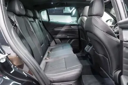 Photo 10 Maserati Grecale  410 kW