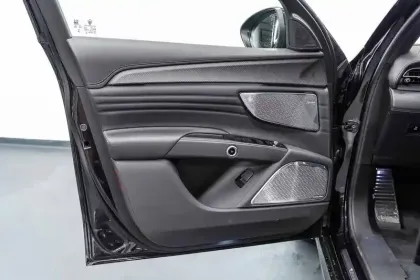 Photo 13 Maserati Grecale  410 kW