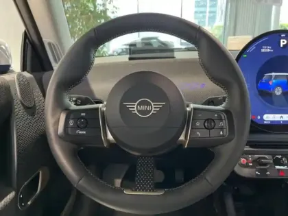 Photo 20 Mini Cooper  3 Portes E 184ch Classic