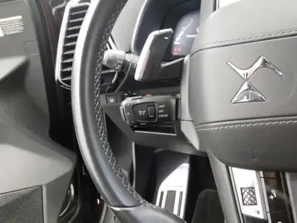 Photo 18 DS DS 7 DS7 Crossback Hybride E-Tense 300 EAT8 4x4 Rivoli