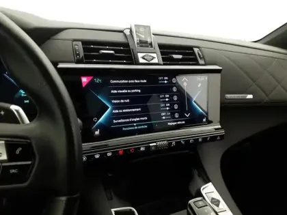 Photo 10 DS DS 7 DS7 Crossback Hybride E-Tense 300 EAT8 4x4 Rivoli