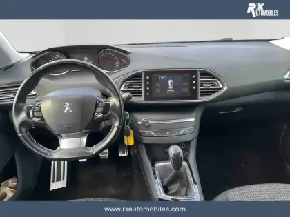 Photo 13 Peugeot 308  1.2 PureTech 110ch S&S BVM5