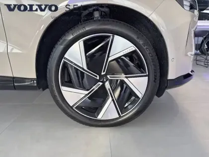 Photo 41 Volvo Ex90  Twin Performance AWD 517 ch 1EDT