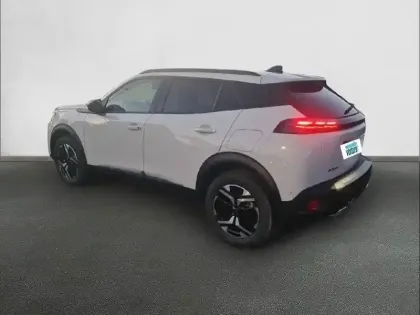 Photo 26 Peugeot 2008  Hybrid 136 e-DCS6