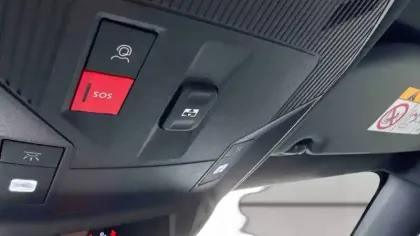 Photo 55 Peugeot 308  Hybrid 136 e-DCS6