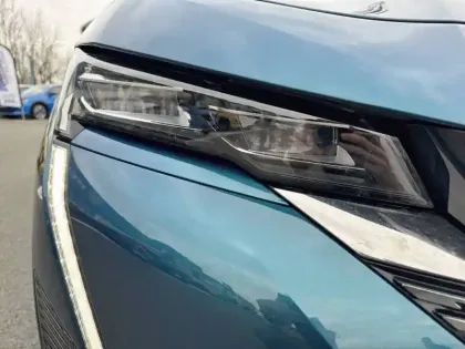 Photo 35 Peugeot 308  Hybrid 136 e-DCS6