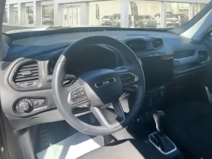 Photo 22 Jeep Renegade  1.3 Turbo T4 190ch PHEV 4xe Summit BVA6 eAWD