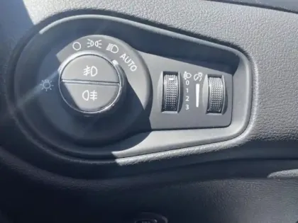 Photo 28 Jeep Renegade  1.3 Turbo T4 190ch PHEV 4xe Summit BVA6 eAWD