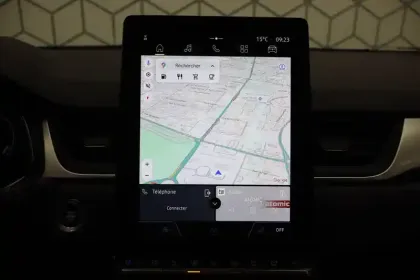 Photo 23 Renault Captur  E-Tech full hybrid 145