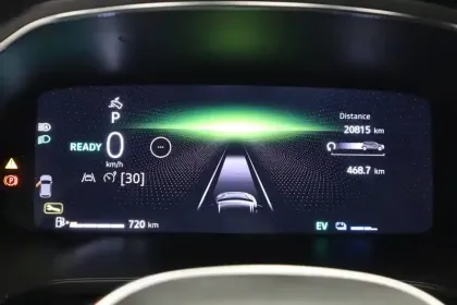 Photo 26 Renault Captur  E-Tech full hybrid 145