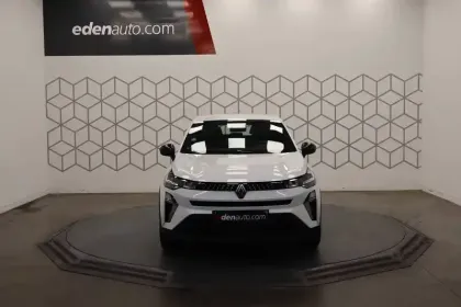 Photo 13 Renault Captur  E-Tech full hybrid 145