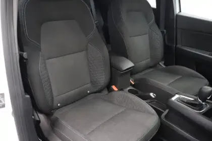 Photo 18 Renault Captur  E-Tech full hybrid 145