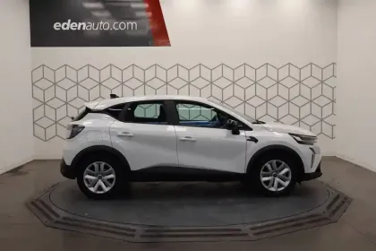 Photo 11 Renault Captur  E-Tech full hybrid 145