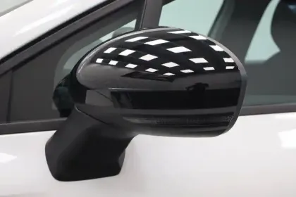 Photo 7 Renault Captur  E-Tech full hybrid 145