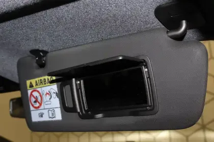 Photo 10 Renault Captur  E-Tech full hybrid 145