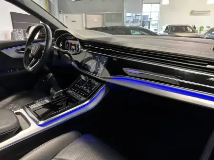 Photo 41 Audi Q8  60 TFSI e 462 Tiptronic 8 Quattro