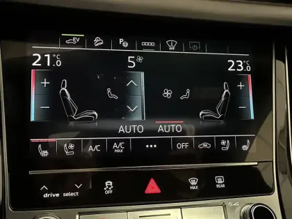 Photo 82 Audi Q8  60 TFSI e 462 Tiptronic 8 Quattro