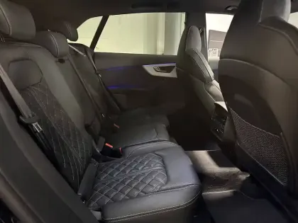 Photo 67 Audi Q8  60 TFSI e 462 Tiptronic 8 Quattro