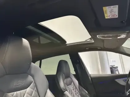 Photo 45 Audi Q8  60 TFSI e 462 Tiptronic 8 Quattro