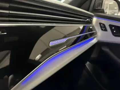 Photo 48 Audi Q8  60 TFSI e 462 Tiptronic 8 Quattro