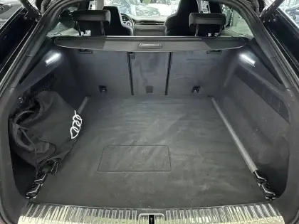 Photo 44 Audi Q8  60 TFSI e 462 Tiptronic 8 Quattro