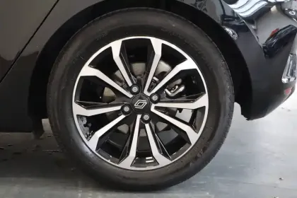 Photo 8 Renault Clio Gén. V (BJA) Ph2 Techno 5