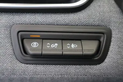 Photo 24 Renault Clio Gén. V (BJA) Ph2 Techno 5