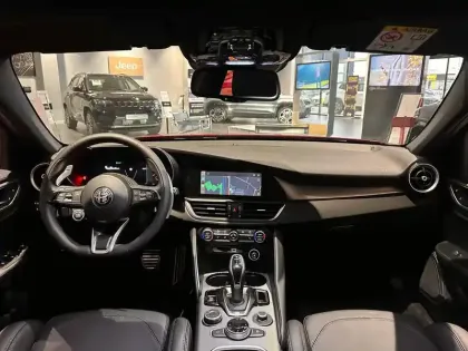 Photo 46 Alfa Romeo Giulia Gén. I Ph2 Veloce 4