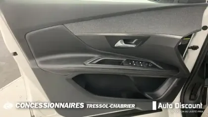 Photo 14 Peugeot 3008  Puretech 130ch S&S BVM6 GT Line