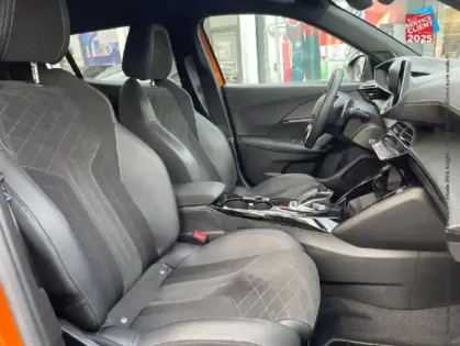 Photo 8 Peugeot 2008  1.2 PureTech 155ch S/S GT EAT8 Sieges chauf GPS Camera